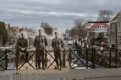 Duitse militairen op de Nieuwbrug image