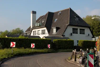 Politietroepen kazerne image