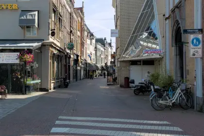 Spandoek in de Voorstraat image