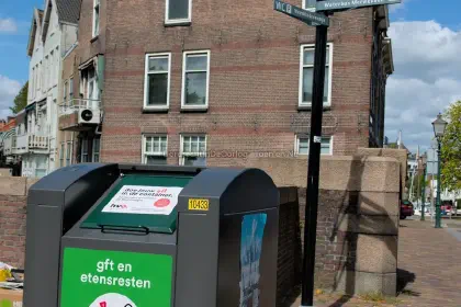 Poseren bij de Lange Gelderdse kade image