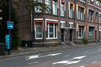 Schade Toulonselaan image