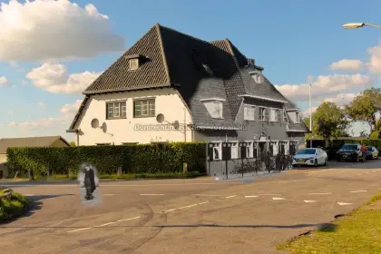 Politie kazerne Willemsdorp image